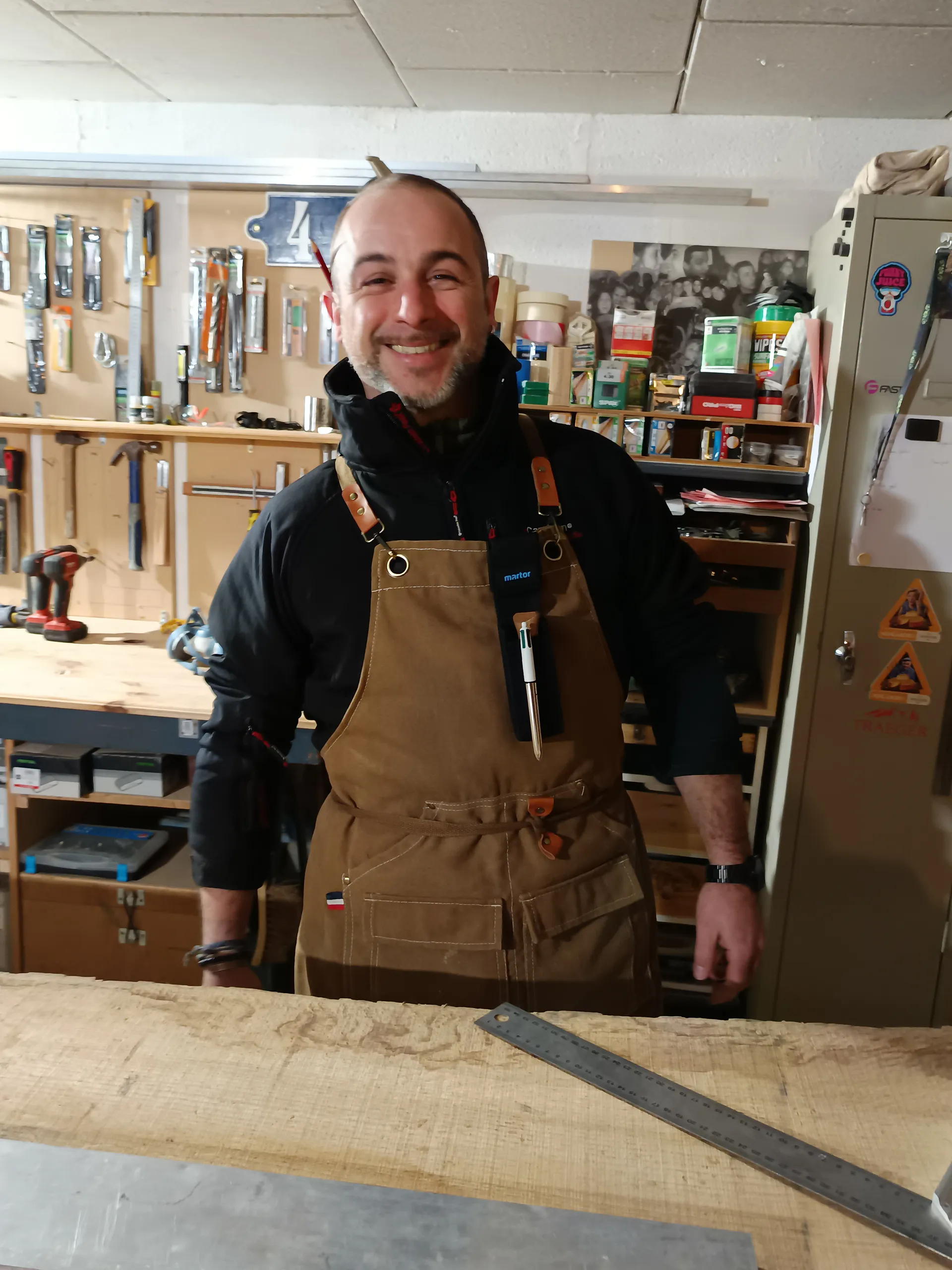 William Blondel — menuisier artisan dans son atelier à Montesson (78)