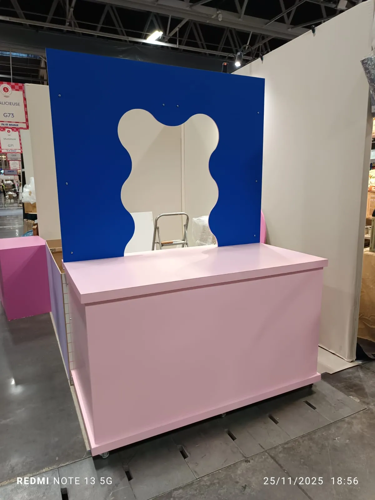 Meuble pliable sur mesure pour stand — Montesson (78)
